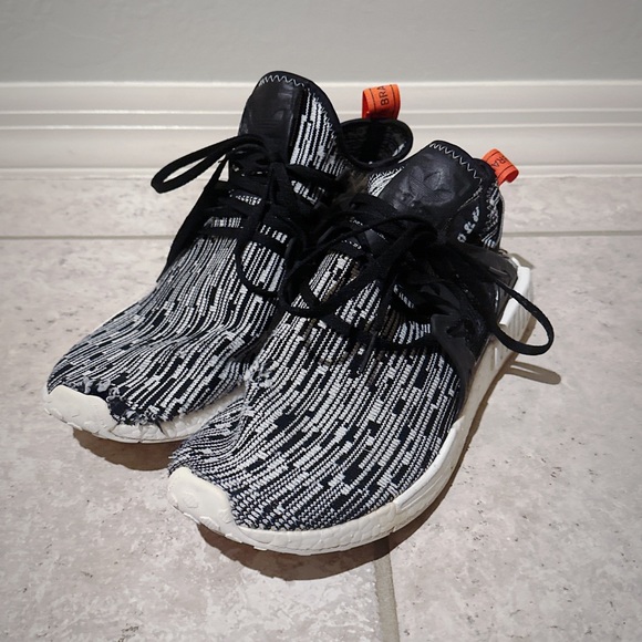 Adidas RMD Black & White - men’s size 10 - Picture 2 of 8